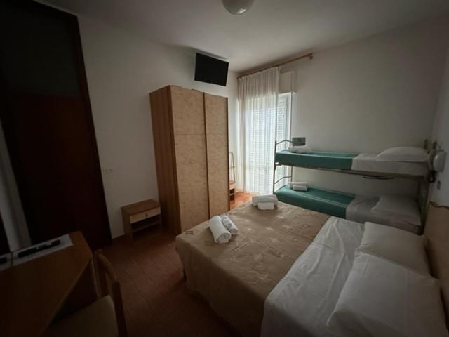 Hotel Villa Vera Rimini Exterior foto